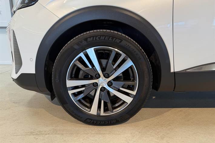 Hvid Peugeot 5008 fra 2021