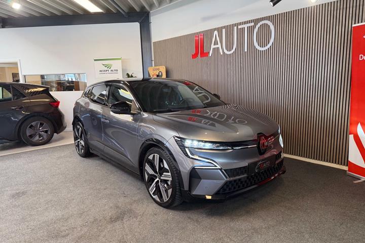 Grå Renault Megane E-Tech fra 2024