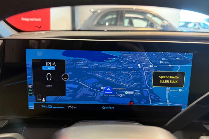 Grå Renault Megane E-Tech fra 2024