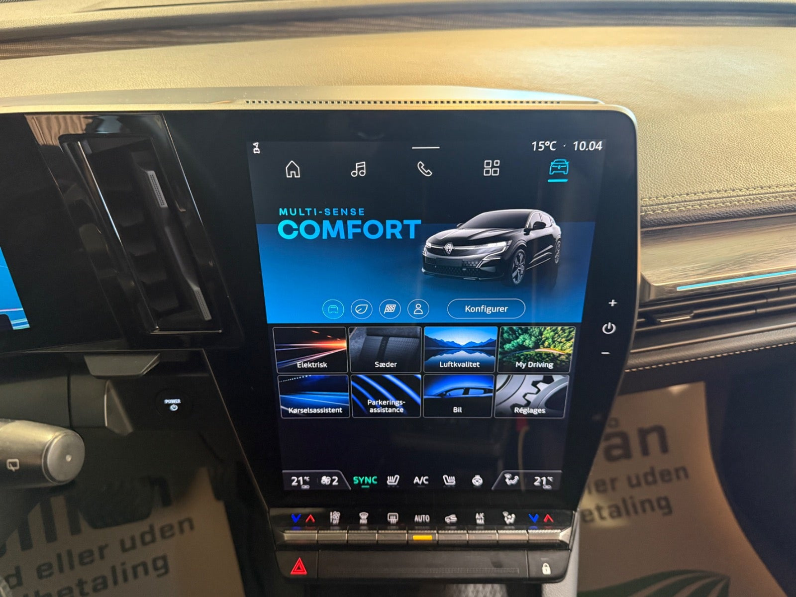 Grå Renault Megane E-Tech fra 2024