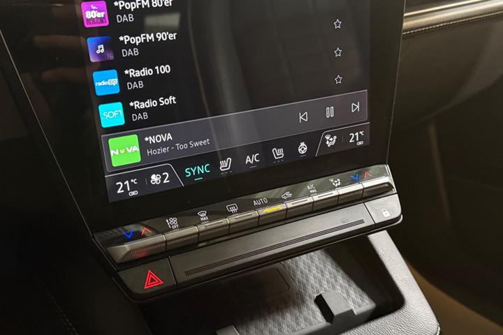 Grå Renault Megane E-Tech fra 2024