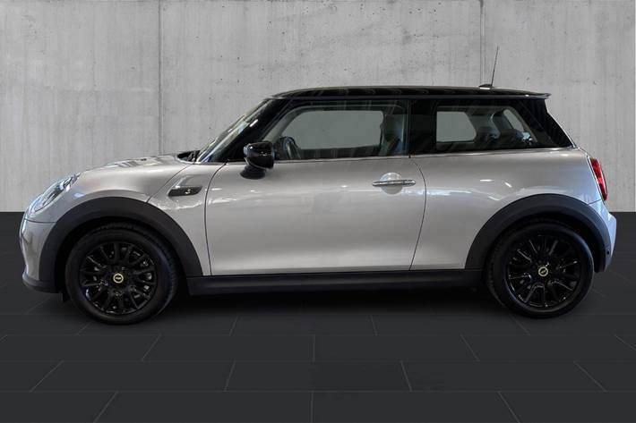 Sølv Mini Cooper SE fra 2023