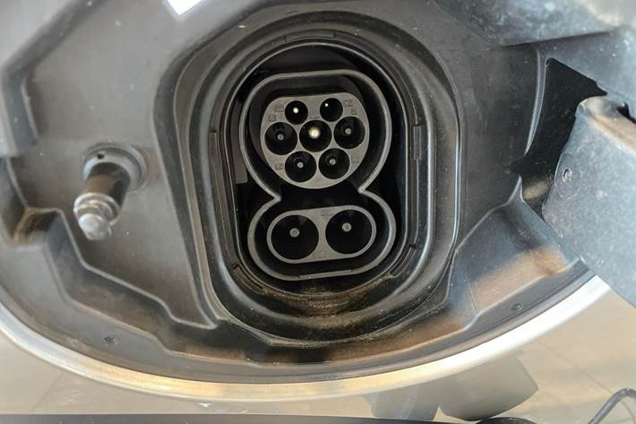 Sølv Mini Cooper SE fra 2023