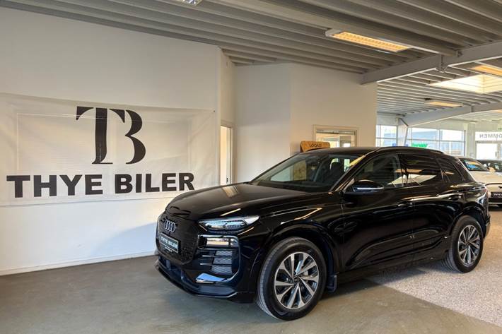 Sort Audi Q6 e-tron fra 2025