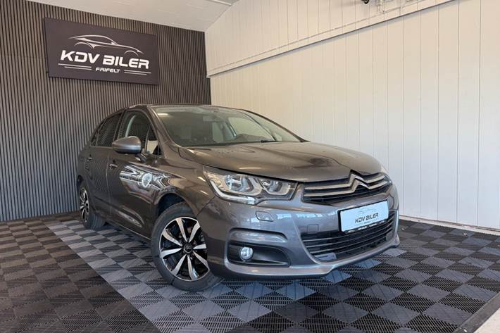 Sort Citroën C4 fra 2018 set udefra
