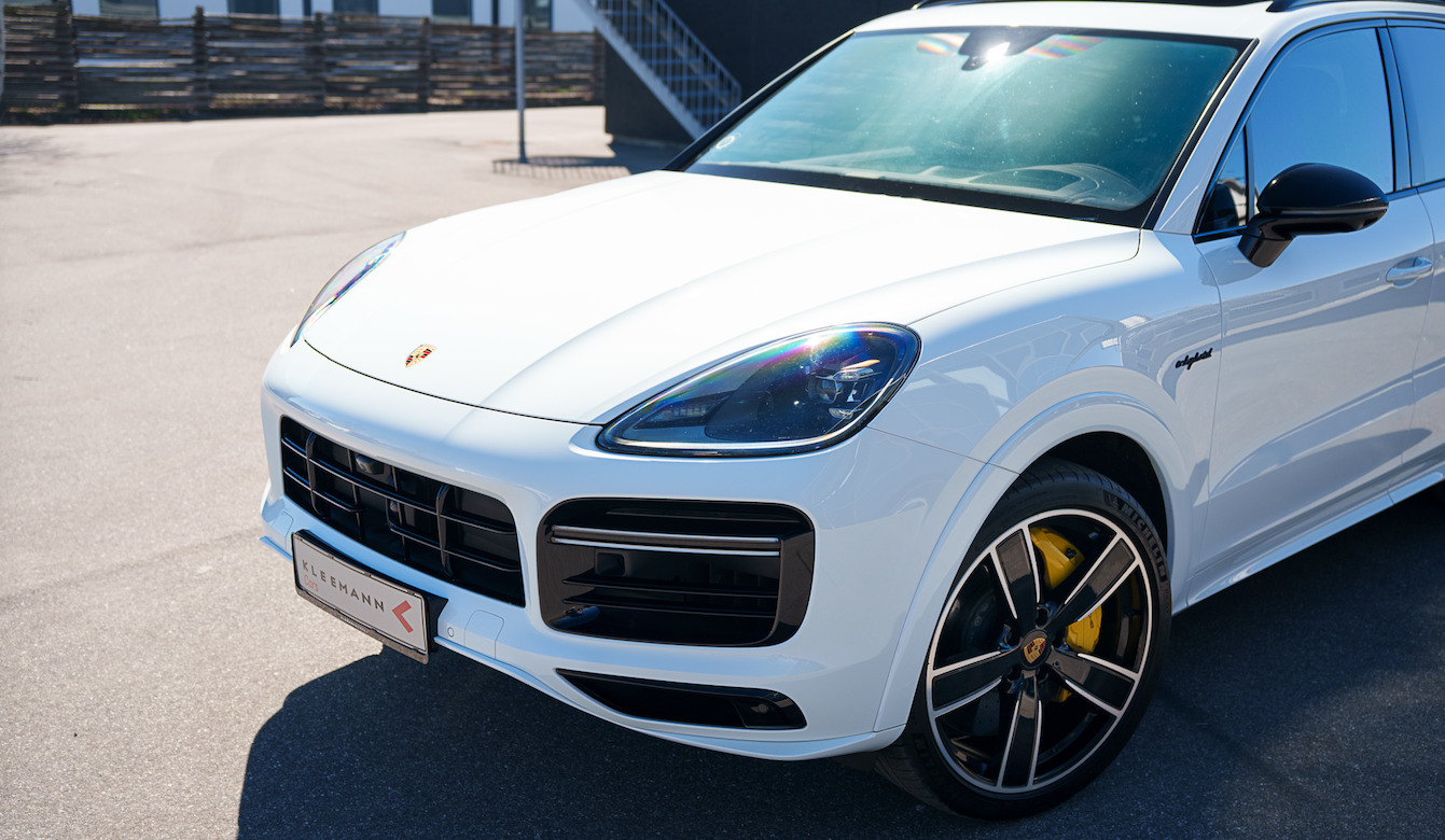 Hvid Porsche Cayenne Turbo S fra 2019