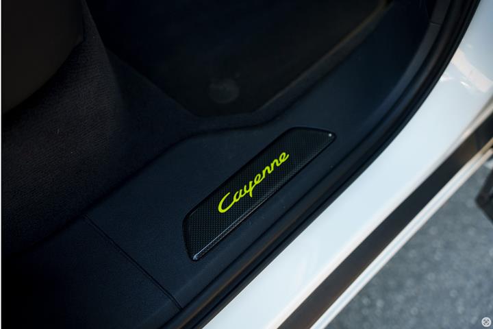Hvid Porsche Cayenne Turbo S fra 2019