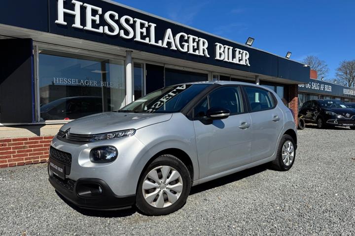 Sølv Citroën C3 fra 2018 set udefra