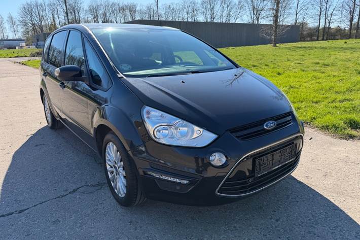 undefined Ford S-MAX fra 2014