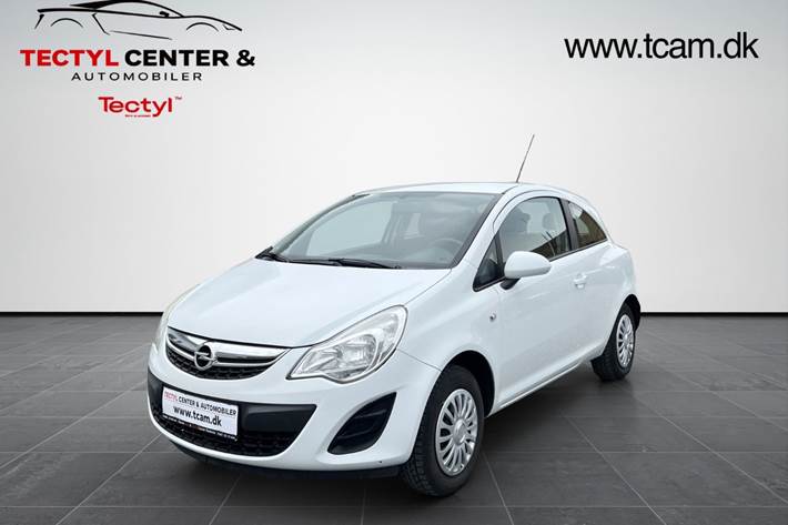 Hvid Opel Corsa fra 2012