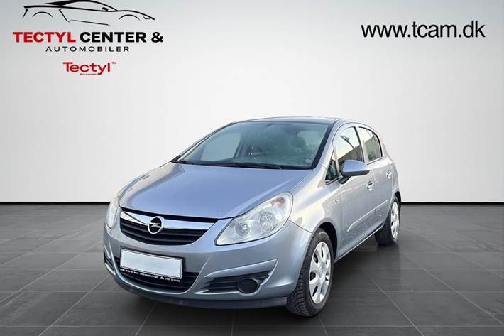 Grå Opel Corsa fra 2010