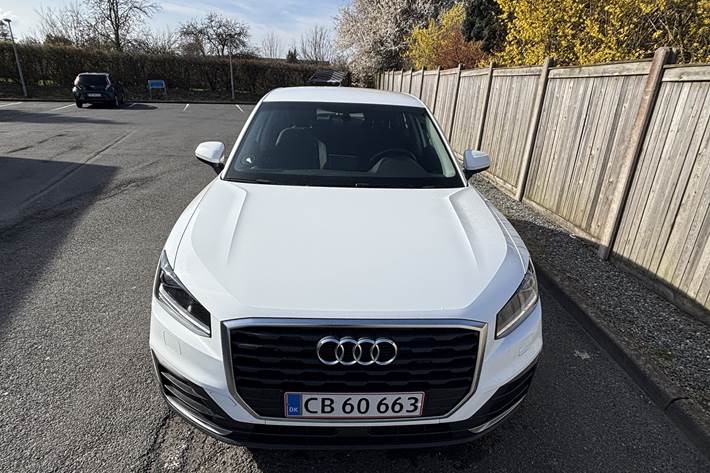 Hvid Audi Q2 fra 2018