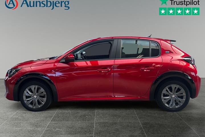 Rød Peugeot e-208 fra 2021