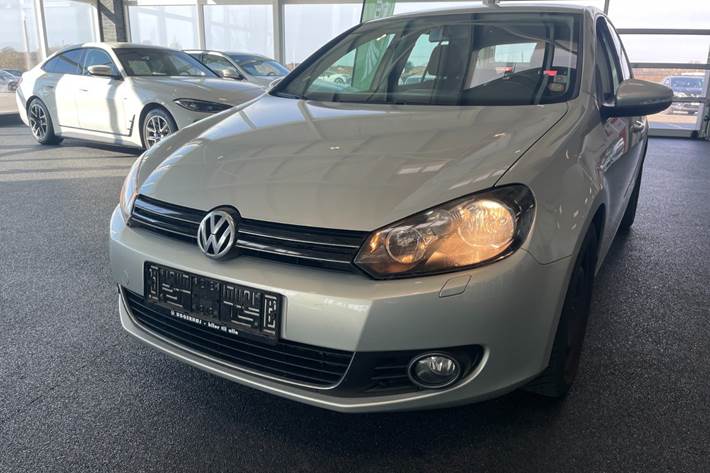 Sølv VW Golf VI fra 2010