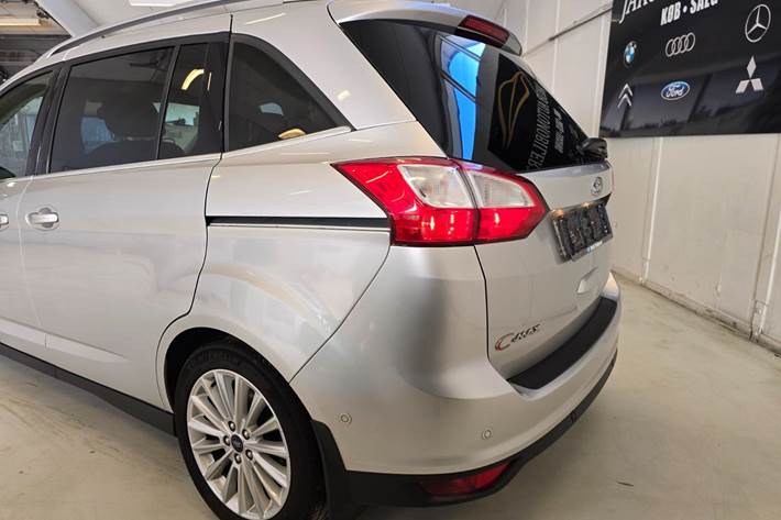 Sølv Ford Grand C-Max fra 2016
