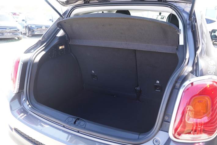 Grå Fiat 500X fra 2015