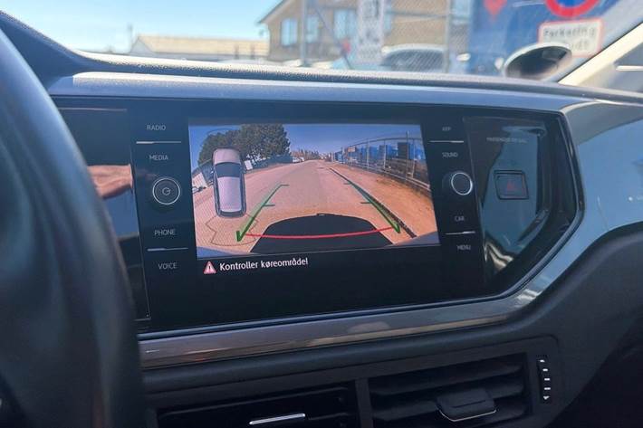 Hvid VW Polo fra 2020