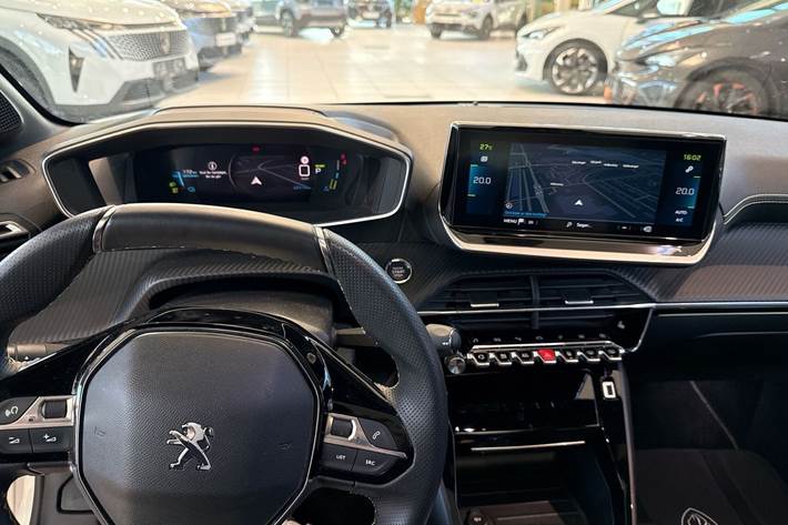 Hvid Peugeot e-208 fra 2022