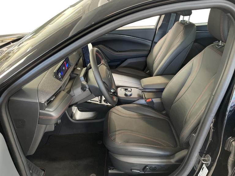 Ford Mustang Mach-E 91 Premium Extended Range AWD