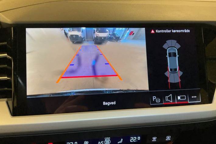 Hvid Audi Q4 e-tron fra 2024