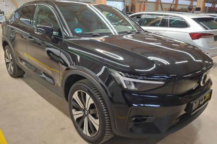 Sort Volvo C40 fra 2023