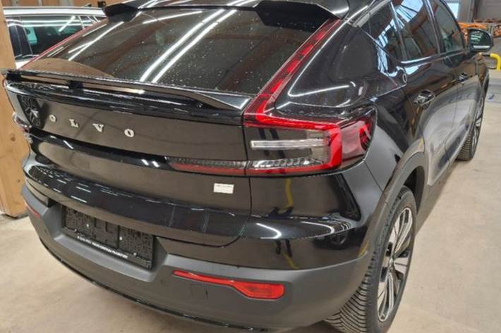 Sort Volvo C40 fra 2023