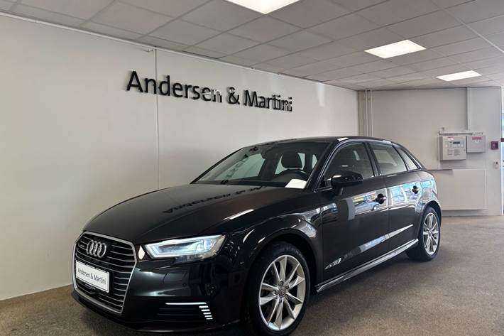 Brun Audi A3 fra 2017