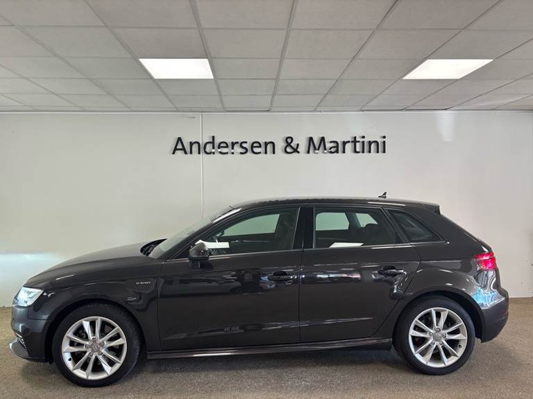 Audi A3 1,4 Sportback E-tron Plugin-hybrid Ambiente S Tronic 204HK 5d 6g Aut.