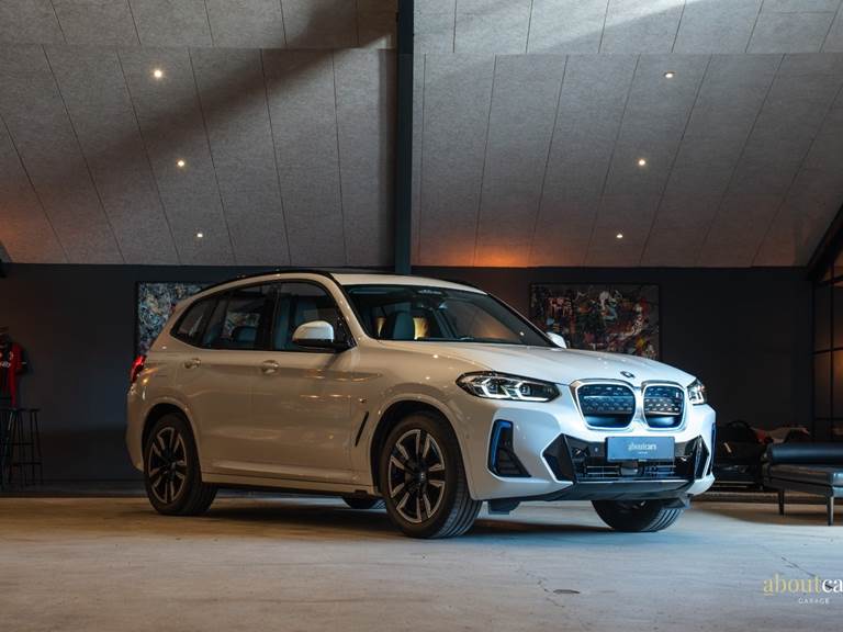 BMW iX3 Charged M-Sport