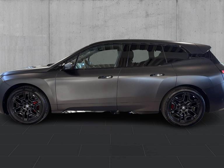 BMW iX xDrive60 Fully Charged