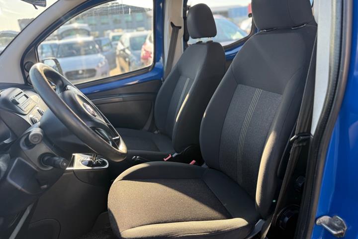 Blå Fiat Qubo fra 2017