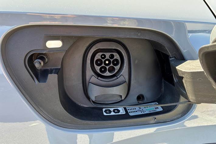 Grå VW ID.4 fra 2021