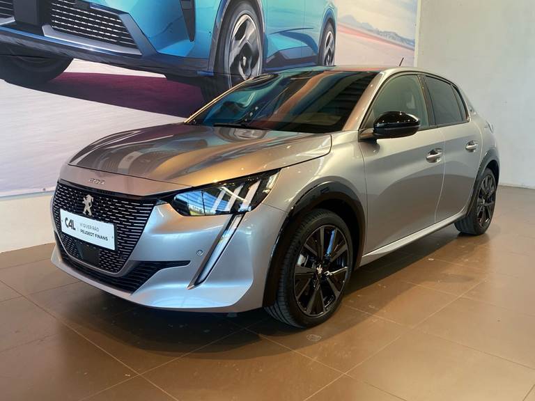 Peugeot e-208 50 GT