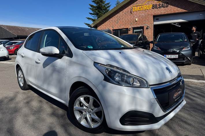 undefined Peugeot 208 fra 2016