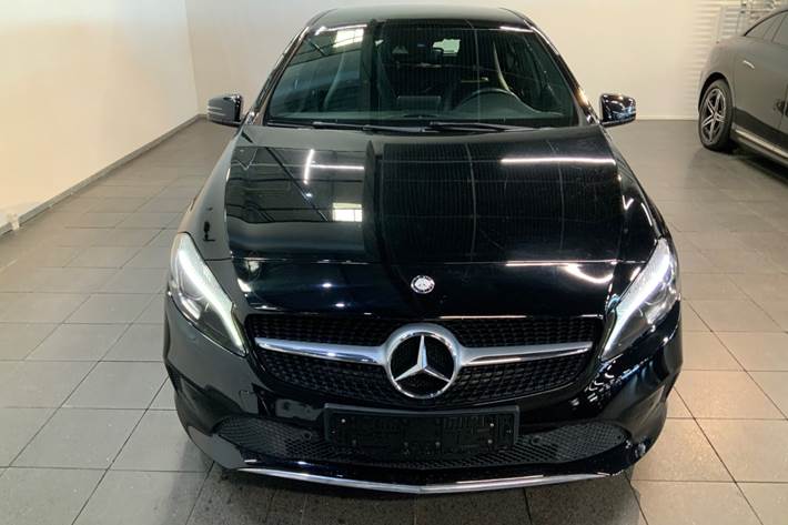 Sort Mercedes A200 fra 2016