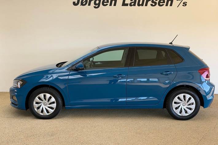 Blå VW Polo fra 2019