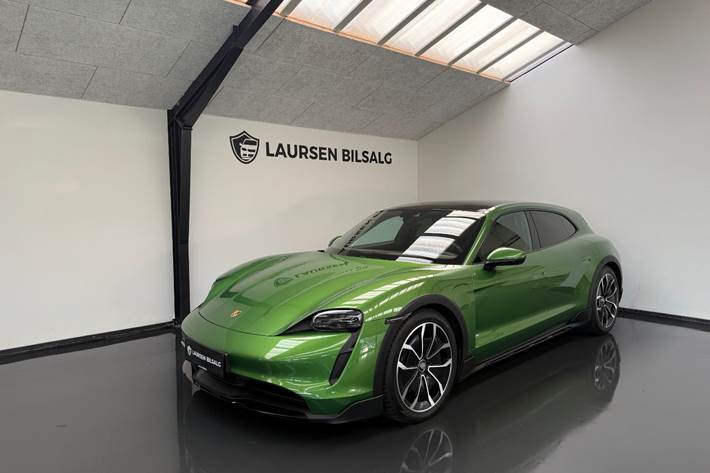 Grøn Porsche Taycan 4 fra 2021