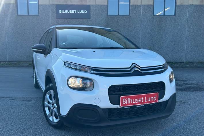 Hvid Citroën C3 fra 2020 set udefra