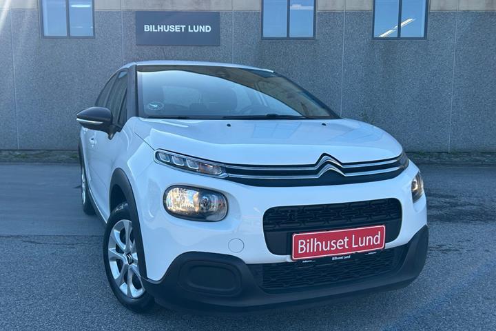 Hvid Citroën C3 fra 2020 set udefra