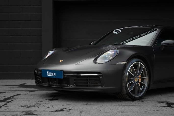 Sort Porsche 911 Carrera S fra 2020