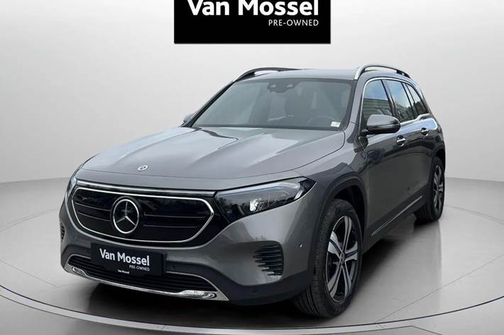 Grå Mercedes EQB250 fra 2023