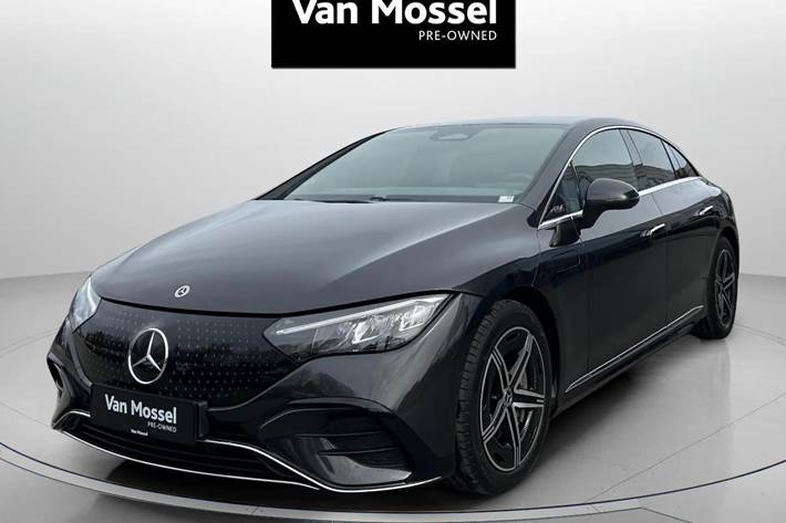 Grå Mercedes EQE350 fra 2024
