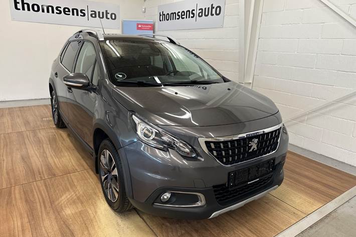 Grå Peugeot 2008 fra 2018
