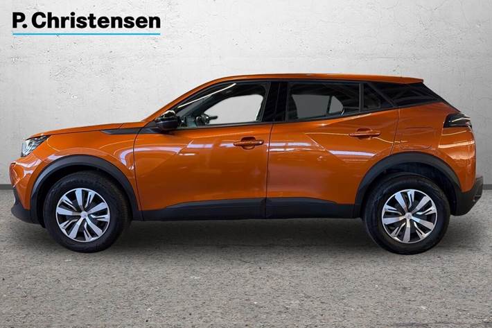 Orange Peugeot 2008 fra 2023