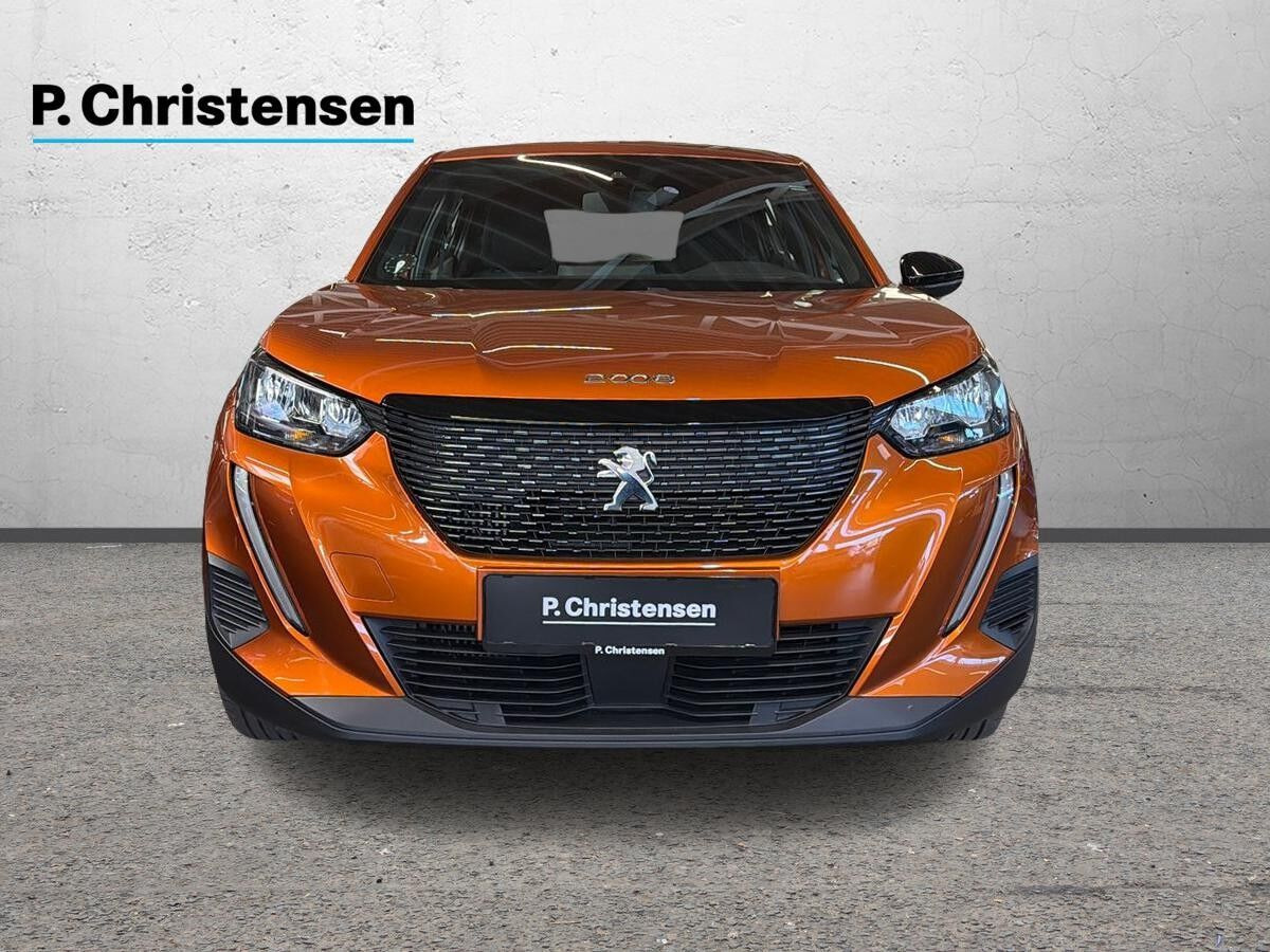 Orange Peugeot 2008 fra 2023