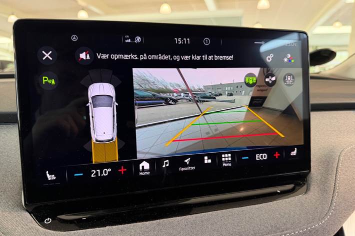 Blå Skoda Enyaq fra 2023