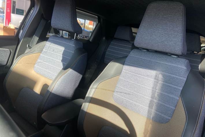 Sort Renault 5 E-Tech fra 2025