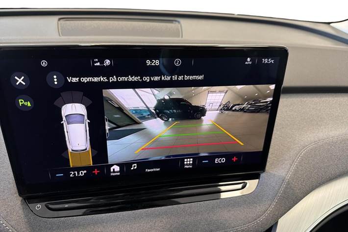 Blå Skoda Enyaq fra 2023