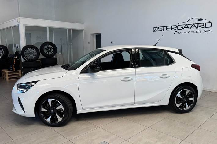 Hvid Opel Corsa-e fra 2022