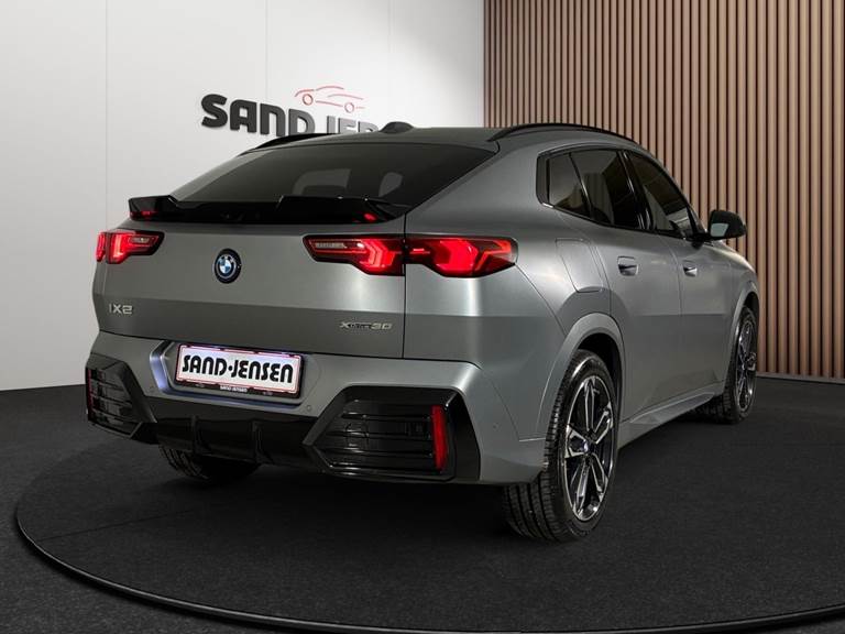 BMW iX2 xDrive30 Fully Charged